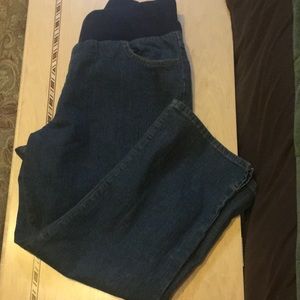 In Due Time Maternity Capri Jeans M
